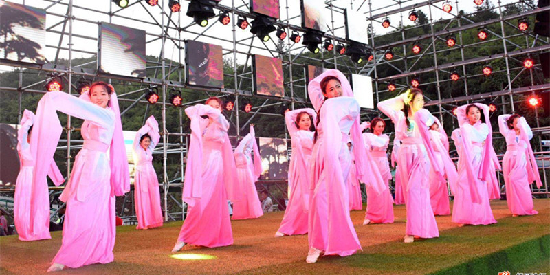 綠蛙看臺帶你到云臺山斗牛場